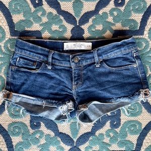 Abercrombie & Fitch Dark Wash Cut-Off Jean Shorts, Size 00 (W 24), 2in Inseam